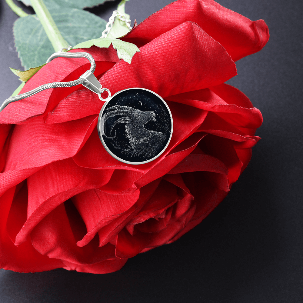 'Sternzeichen Steinbock' Halskette mit kreisförmigen Anhänger