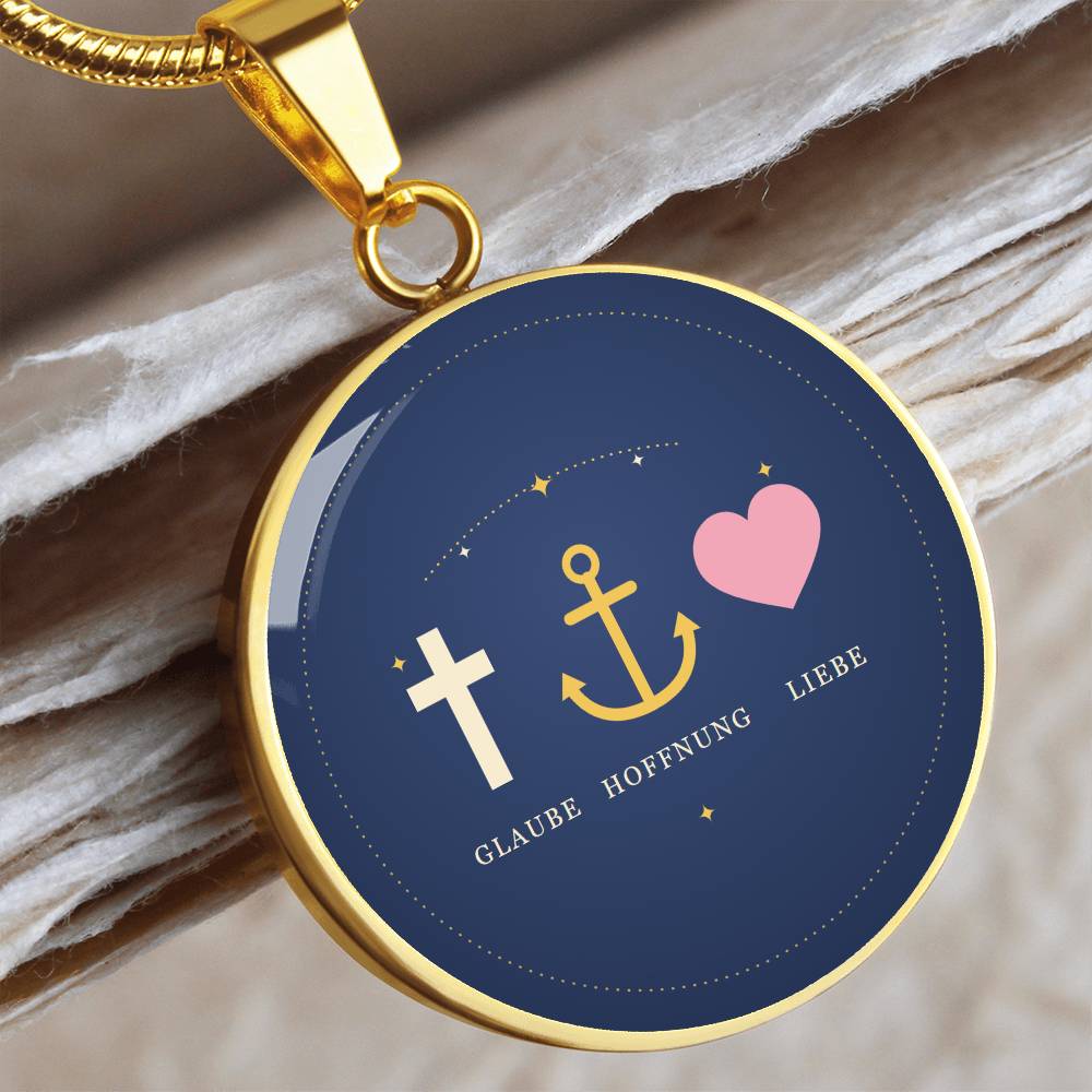 Glaube Hoffnung Liebe Kette in Gold mit Kreuz, Anker und Herz auf nachtblauem Anhänger