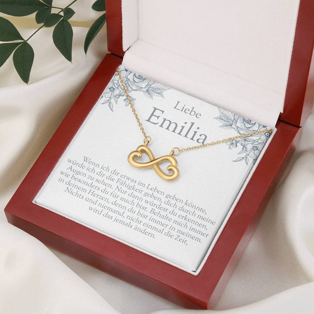 Bereit zum Verschenken: Elegante Schmuckbox mit Halskette und individualisierter Namenskarte als Geschenk für Teenager Mädchen.
