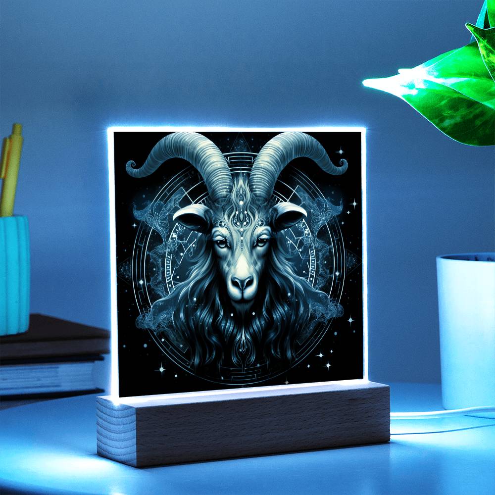Geschenkideen für Steinbock: Nachtlampe mit Sternzeichen-Motiv.