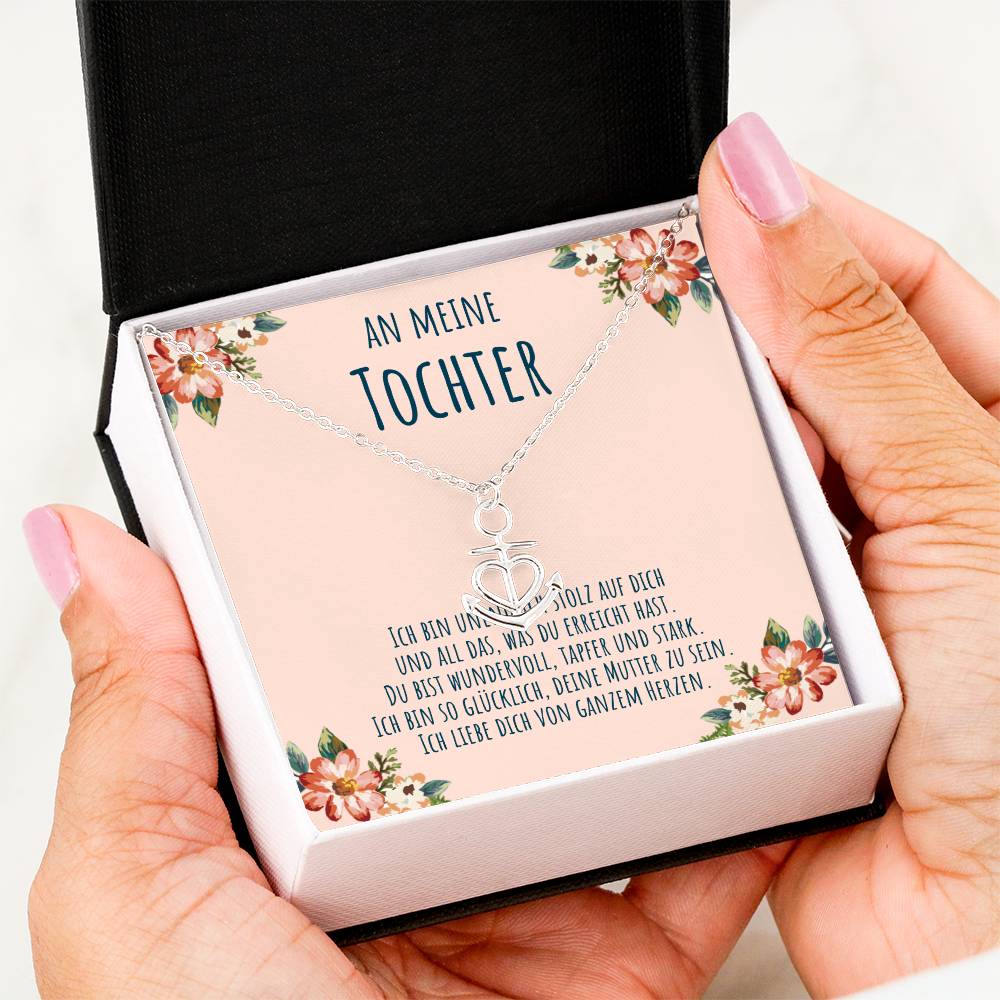 'Ich bin unendlich stolz' Ankerliebe Halskette