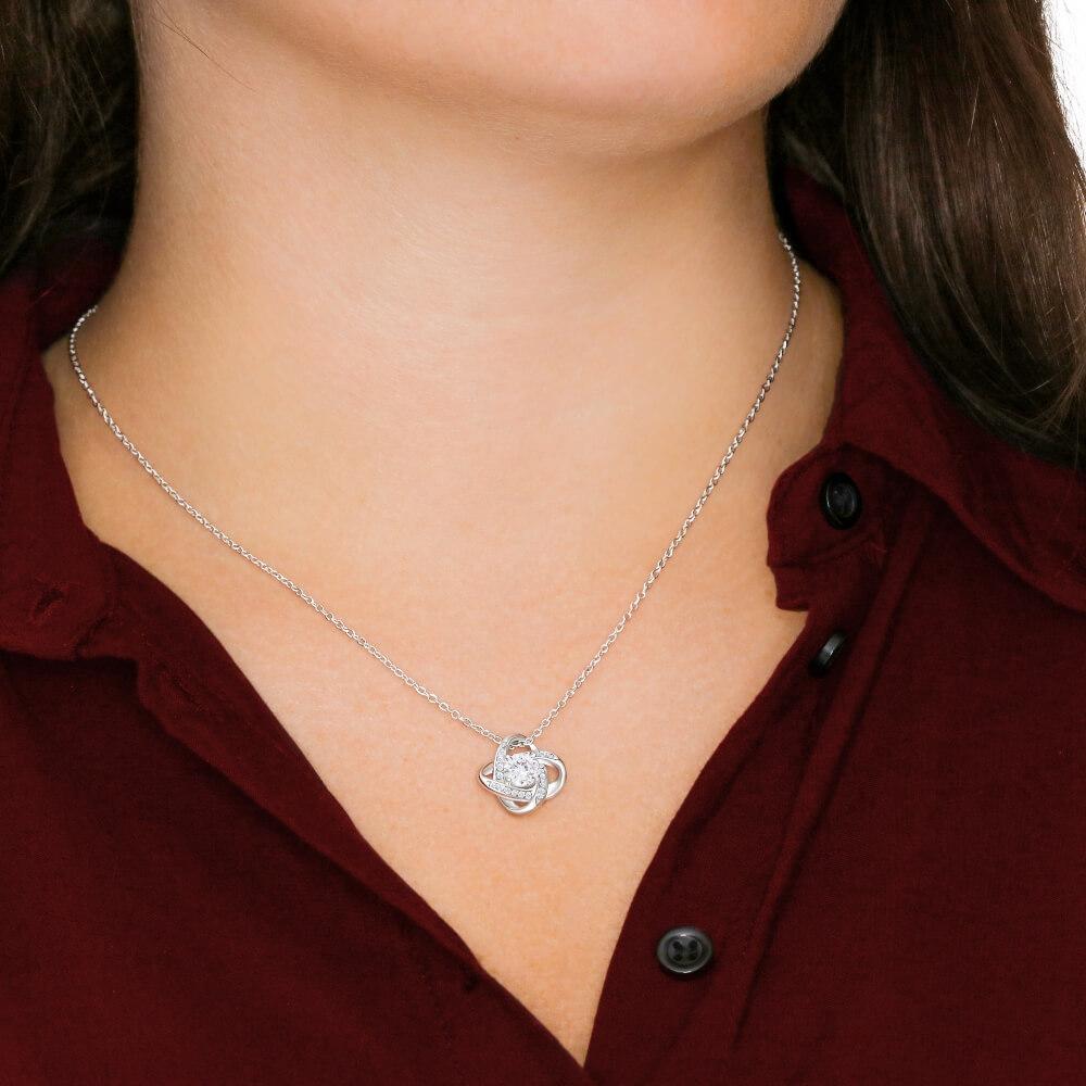 "Merry Christmas" Love Knot Halsband