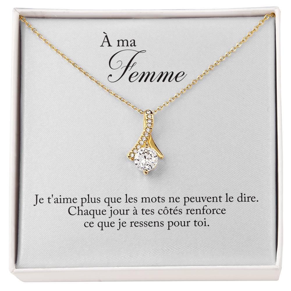 Bijoux en or comme cadeau spécial pour la femme au jour de la Saint-Valentin